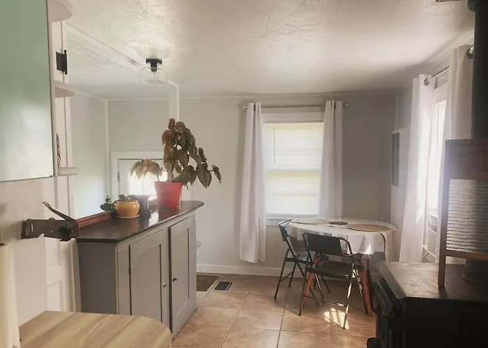 Holiday home Comfy Log In Walking Distance Of Downtown *